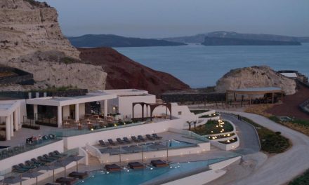 National Geographic Traveller: Παγκόσμιο βραβείο Eco-stay για ξενοδοχείο στη Σαντορίνη