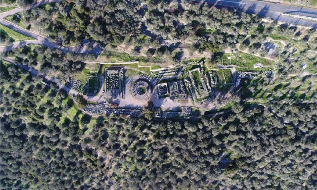 Υπ. Πολιτισμού: Αποκατάσταση των εισόδων στο Γυμνάσιο και στο ναό της Αθηνάς Προναίας, στους Δελφούς