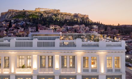 Καλύτερο ξενοδοχείο στην Ελλάδα το THE DOLLI της Grecotel