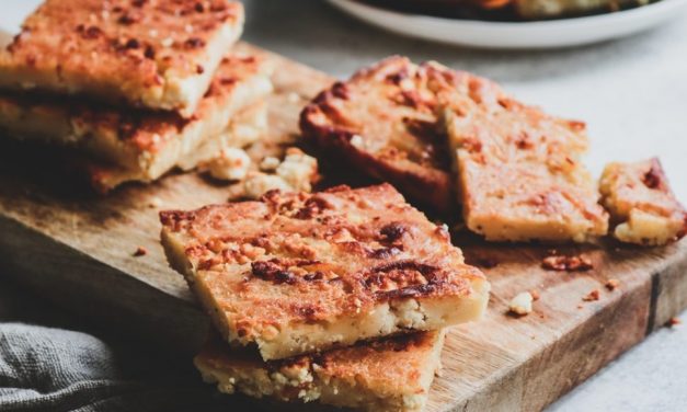 Λαδοπεταχτή: Πεντανόστιμη και πανεύκολη τυρόπιτα από τη Θεσσαλία