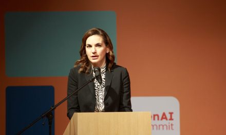 Η Όλ. Κεφαλογιάννη στο συνέδριο GenAI Summit SE Europe στο Ίδρυμα Σταύρος Νιάρχος