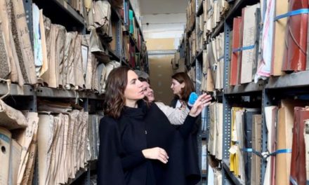 Επίσκεψη Όλγας Κεφαλογιάννη στο κτήριο όπου φυλάσσεται το αρχείο του ΕΟΤ