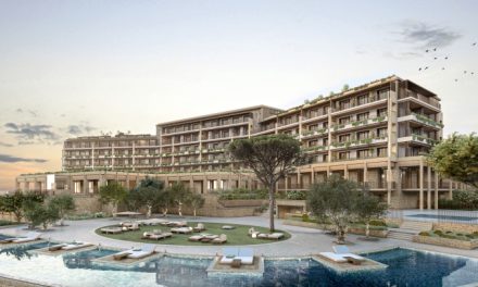 Η Four Seasons ενισχύει την παρουσία της στην Ελλάδα με πολυτελές θέρετρο και ιδιωτικές κατοικίες στο Hinitsa Bay στο Πόρτο Χέλι