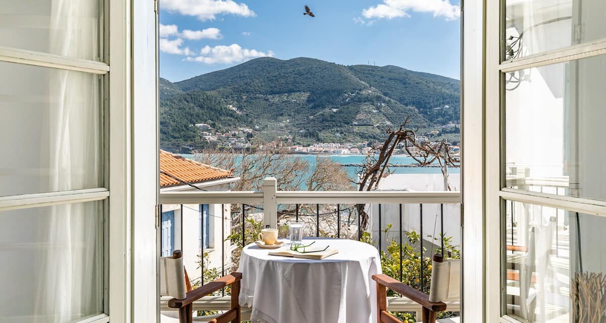 Αυτά ήταν τα 8 πιο αγαπημένα Airbnb του TikTok το 2024 – Το ένα στην Ελλάδα