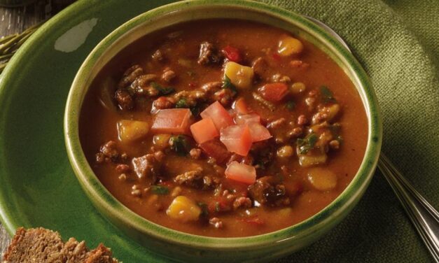 Σούπα Γκούλας: Αρώματα Ουγγαρίας στο πιάτο σας