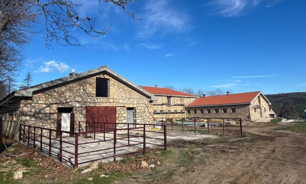 Με ταχείς ρυθμούς εξελίσσονται οι εργασίες για την δημιουργία της έκθεσης, στο κτήριο του Νέου Βουστασίου, στο Τατόι