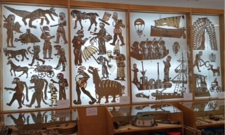 Η συλλογή του Σπαθαρείου Μουσείου Θεάτρου Σκιών γίνεται νεώτερο μνημείο