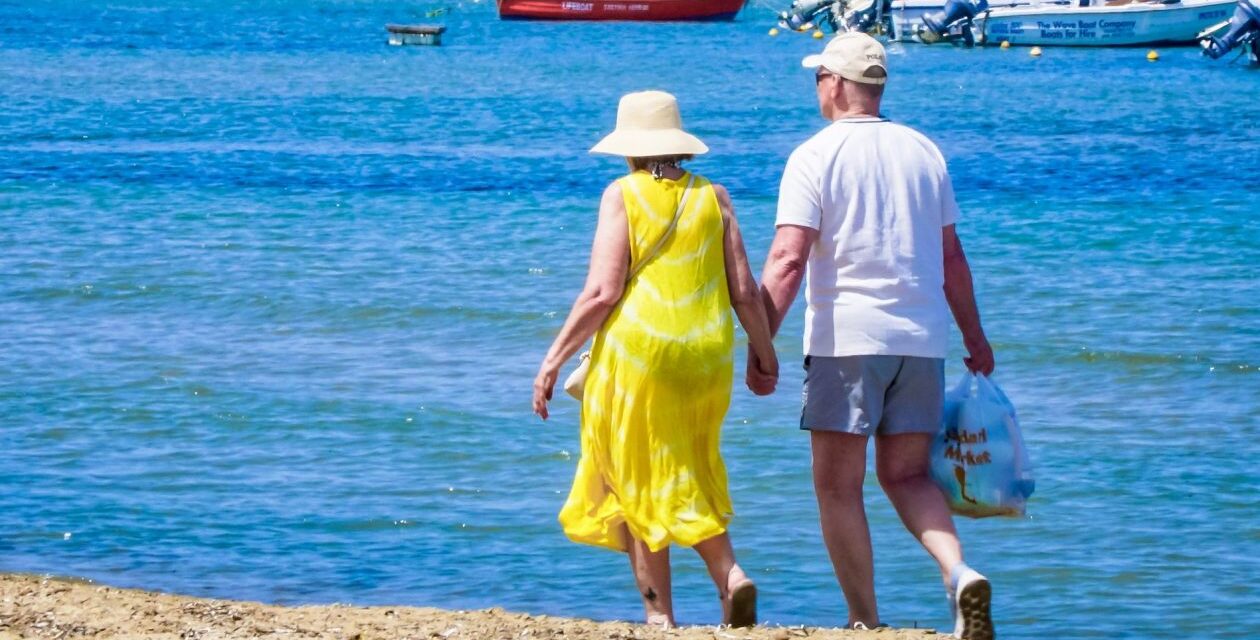 Κοινωνικός Τουρισμός: Οι 10 περιοχές που επέλεξαν περισσότερο οι δικαιούχοι τον Μάιο