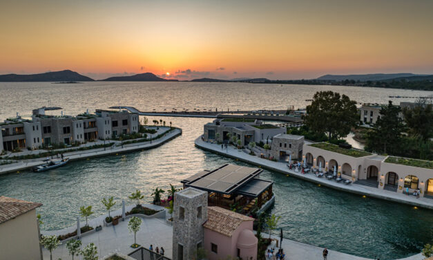 Η Navarino Agora ζωντάνεψε ξανά και ετοιμάζεται για το Πάσχα – Πλούσιο πρόγραμμα εκδηλώσεων