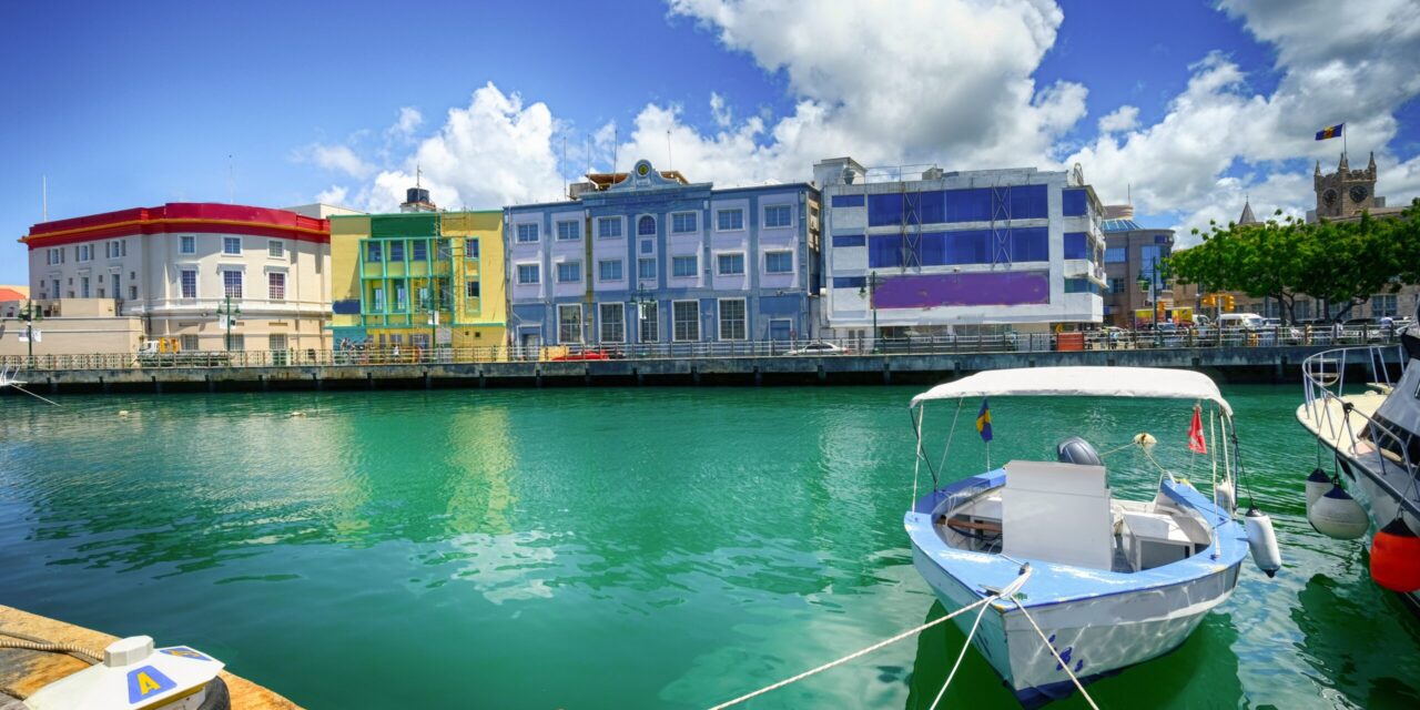 Οι 15 πιο φθηνές και οι 15 πιο ακριβές χώρες για να ταξιδέψει κάποιος