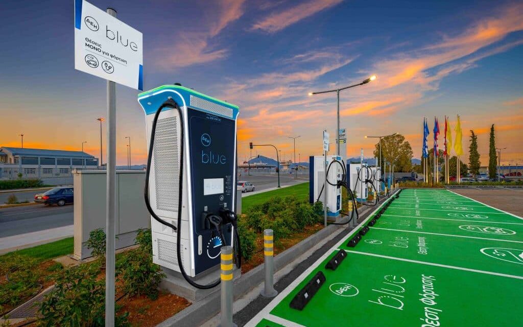 ΔΕΗ blue: Στην Πάτρα το πιο ισχυρό Hub φόρτισης της Ελλάδας με συνολική ισχύ 1,2 MW