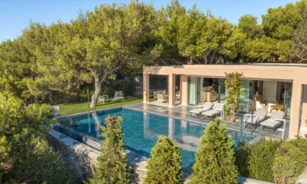 Το Cape Sounio πρωτοπορεί με το ολιστικό πρόγραμμα ευεξίας Elevations of Wellness και την αποκλειστική συνεργασία με την Vicky Vlachonis