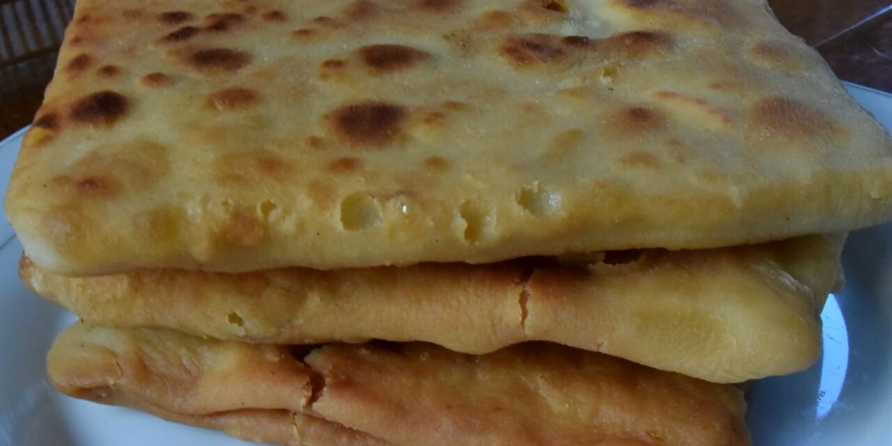 Γκιουζλεμέδες: Η παραδοσιακή, θρακιώτικη, αφράτη πίτα