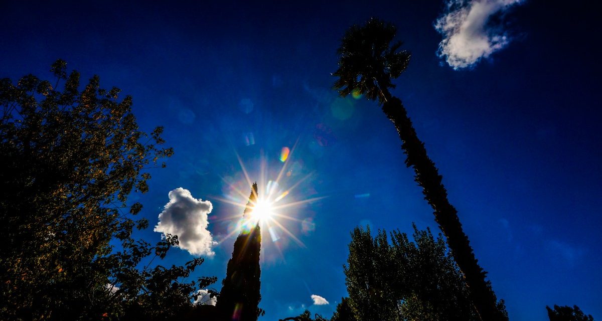 Καιρός: Στο “κόκκινο” ο υδράργυρος σήμερα