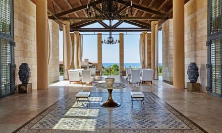 Costa Navarino: Το The Romanos υποδέχεται την σεφ Tala Bashmi