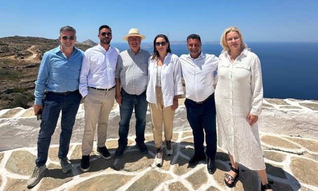 Σε Σαντορίνη, Σίκινο, Φολέγανδρο και Ανάφη η Όλγα Κεφαλογιάννη