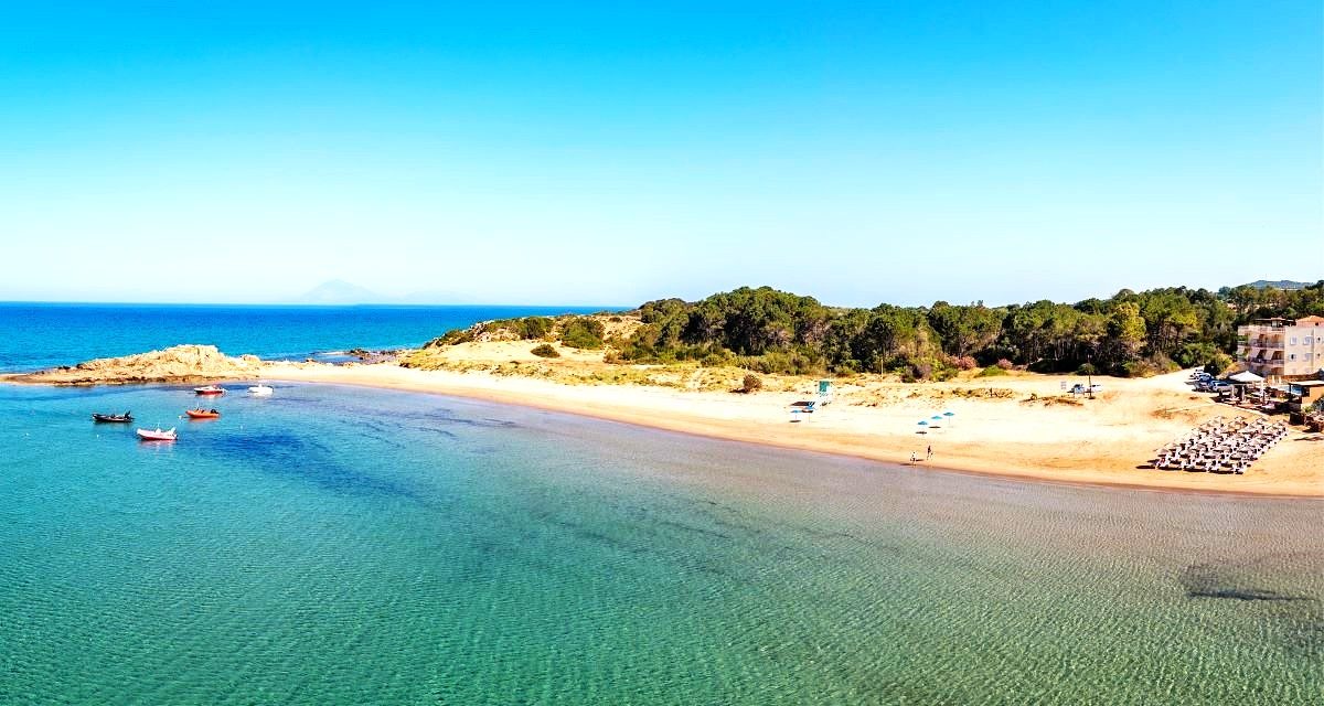 Αρκούδι Ηλείας: Ένας ήσυχος καλοκαιρινός προορισμός με φόντο το Ιόνιο