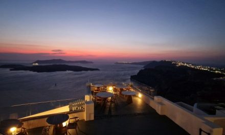 Δημοσιογράφοι από τη Σουηδία εξερευνούν την αυθεντική Σαντορίνη