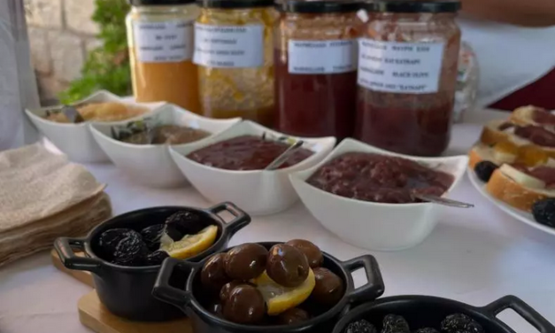 Γεύσεις και αρώματα 20 εκατομμυρίων ετών: Η Λέσβος γιορτάζει τη Γη, την Παράδοση και τη Γαστρονομία της