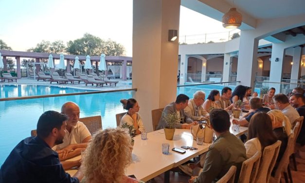 Στη Λήμνο τουριστικοί πράκτορες της Τουρκίας με συμφωνίες για περισσότερους τούρκους επισκέπτες το 2026