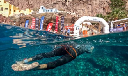 Με πάνω από 3.500 συμμετοχές από 40 χώρες και 4 ηπείρους ολοκληρώθηκε το Santorini Experience 2025