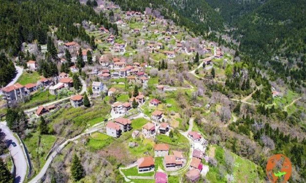 Ένας οικονομικός προορισμός πνιγμένος στα έλατα, για καστανομαζέματα και όχι μόνο… (vid)