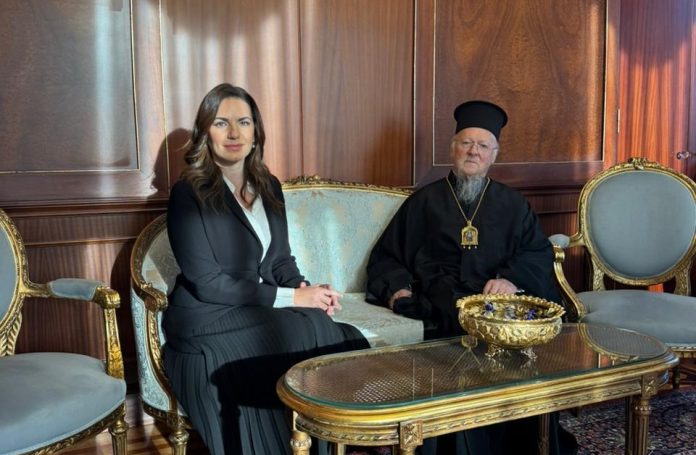 Εθιμοτυπική επίσκεψη της Υπουργού Τουρισμού στον Οικουμενικό Πατριάρχη κ.κ. Βαρθολομαίο, στο Φανάρι