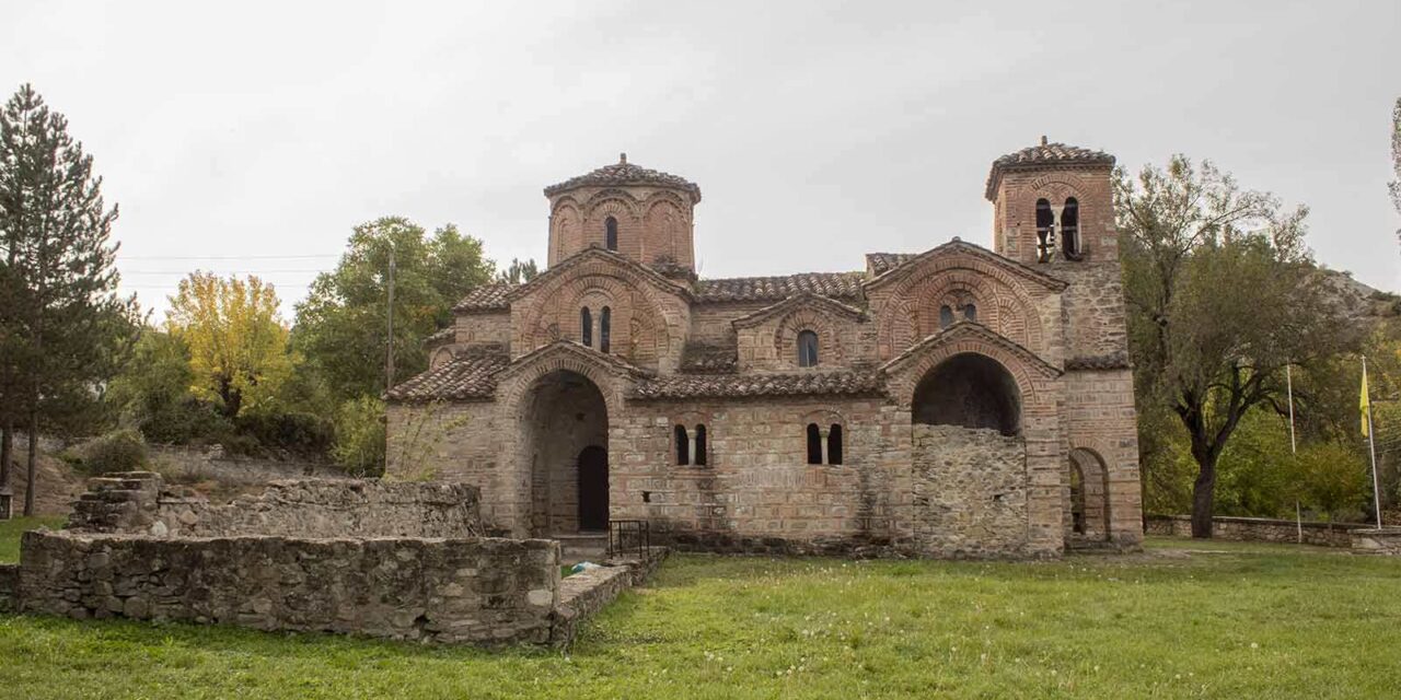 Σπάνια ξυλόγλυπτη εικόνα 3 μέτρων του Αγίου Γεωργίου από τον 13ο αιώνα – Σε βυζαντινό ναό