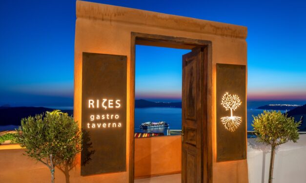 Το Rizes Gastro Taverna επιστρέφει στη Σαντορίνη: Μια νέα σεζόν αφιερωμένη στη σύγχρονη ελληνική κουζίνα και τα εκλεκτά προϊόντα του τόπου
