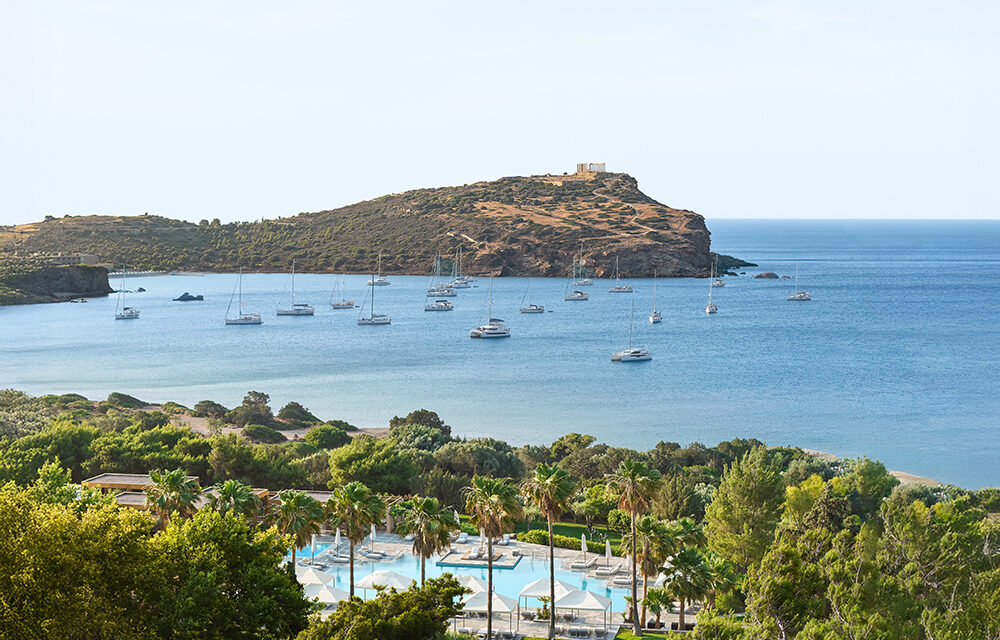 Πάσχα στο Cape Sounio με θέα τον Ναό του Ποσειδώνα