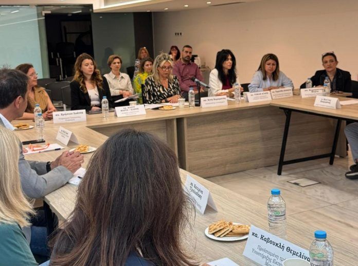 Συνάντηση της Υφυπουργού Τουρισμού Άννας Καραμανλή με τους Διευθυντές των ΣΑΕΚ του Υπ. Τουρισμού