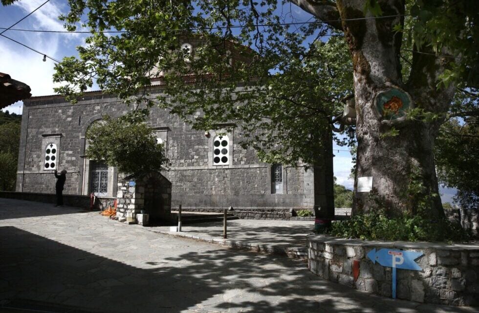 Ένα από τα πιο ορεινά και αυθεντικά ορεινά χωριά της Αρκαδίας που στέκεται ακίνητο απέναντι στον χρόνο
