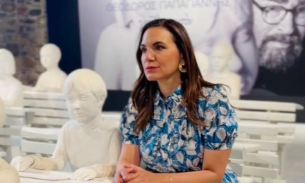 Η υπουργός Τουρισμού Όλγα Κεφαλογιάννη στην Σύρο – Επαφές με τουριστικούς φορείς και εγκαίνια έκθεσης