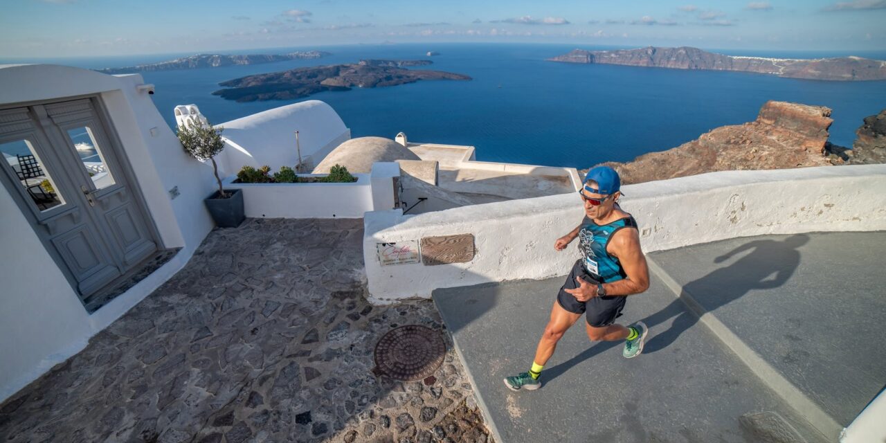 Santorini Experience 2026: Εκεί που ο αγώνας ξεκινά μέσα από το ηφαίστειο
