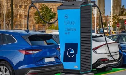Πέντε χρόνια ΔΕΗ blue: Το μεγαλύτερο δίκτυο δημόσιας φόρτισης στην Ελλάδα που επεκτείνεται δυναμικά στη Νοτιοανατολική Ευρώπη